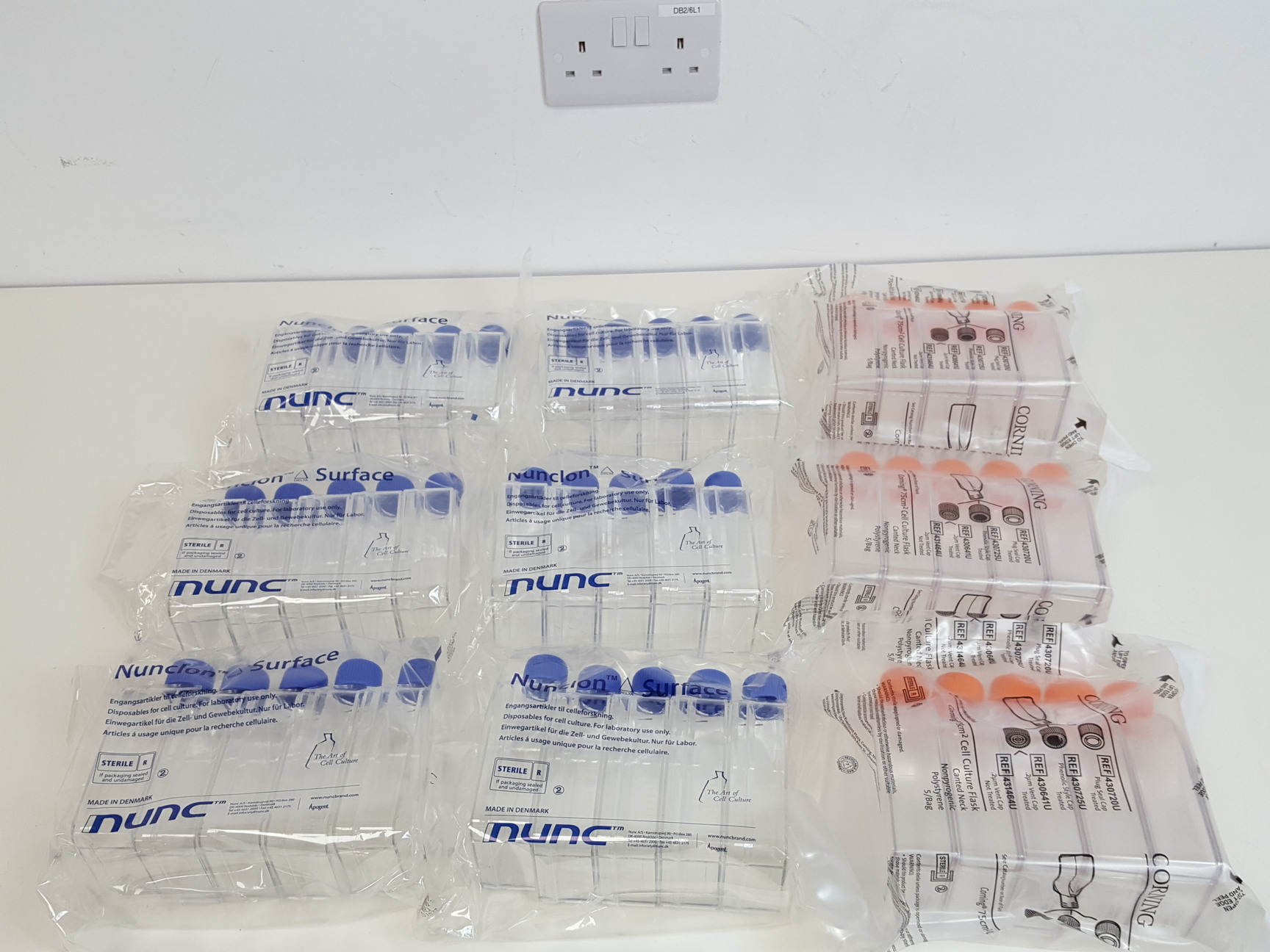 Image of 9 x Bags of 5 x Cell Culture Flasks - Corning 75cm2 & Nunclon Surface 200ml Lab
