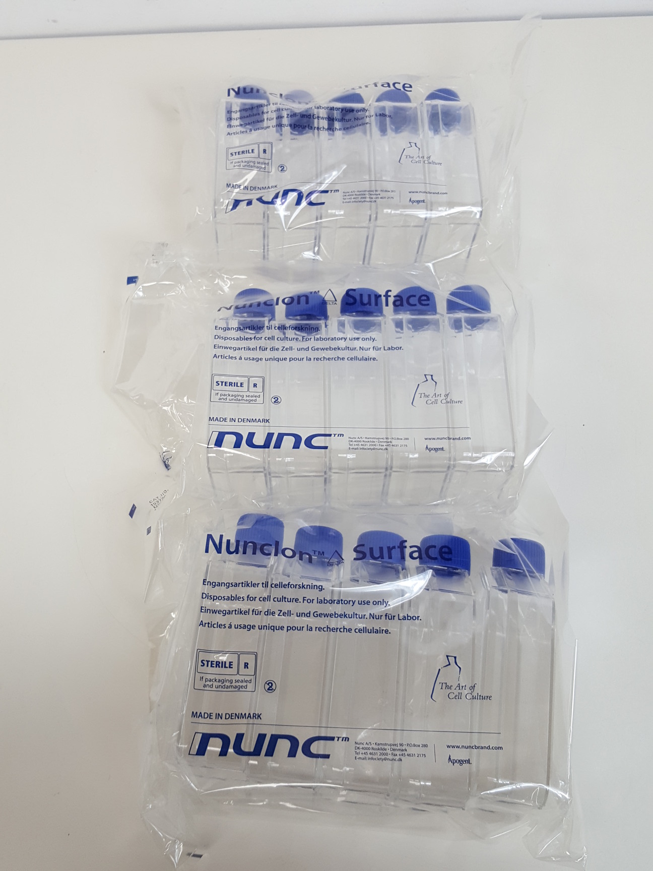 Image of 9 x Bags of 5 x Cell Culture Flasks - Corning 75cm2 & Nunclon Surface 200ml Lab
