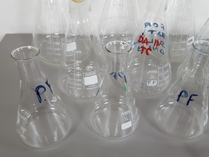 Thumbnail image of 25 x Conical Glass Lab Flasks - 5000ml, 3000ml, 2000ml, 1000ml, 500ml, 250ml,