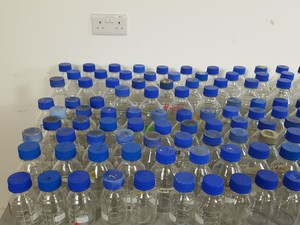 Thumbnail image of 185 x Glass Laboratory Bottles with Lids - 1000ml, 500ml, 250ml, 100ml, 50ml Lab