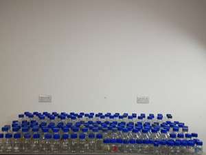 Thumbnail image of 185 x Glass Laboratory Bottles with Lids - 1000ml, 500ml, 250ml, 100ml, 50ml Lab