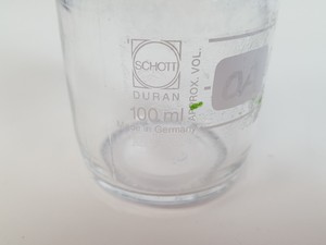 Thumbnail image of 185 x Glass Laboratory Bottles with Lids - 1000ml, 500ml, 250ml, 100ml, 50ml Lab
