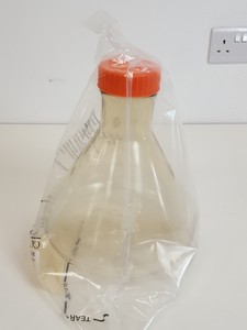 Thumbnail image of 4 x Corning 3L Plastic Erlenmeyer Conical Flasks with Vented Caps Lab