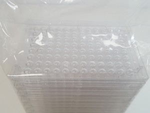 Thumbnail image of 5 x Boxes of 20 x Costar 3788 Assay Plates, 96 Well with Lid, Round Bottom Lab