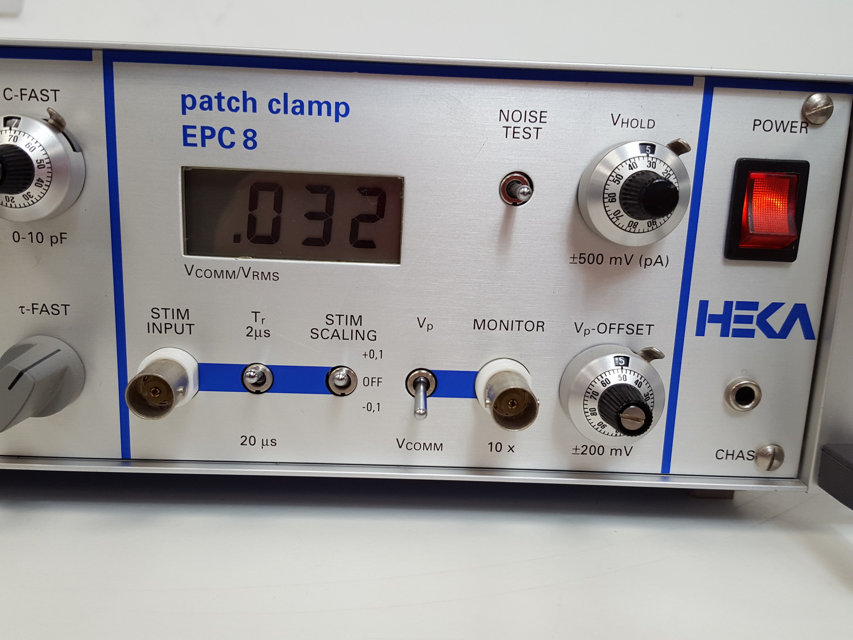 Image of HEKA EPC 8 & EPC 7 Patch Clamp Amplifiers with MC 8 Model Circuit Lab