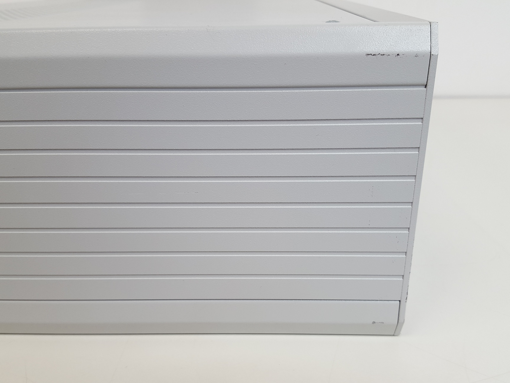 Image of HEKA Elektronik EPC 10 Single Patch Clamp Amplifier with MC 10 Model Circuit Lab