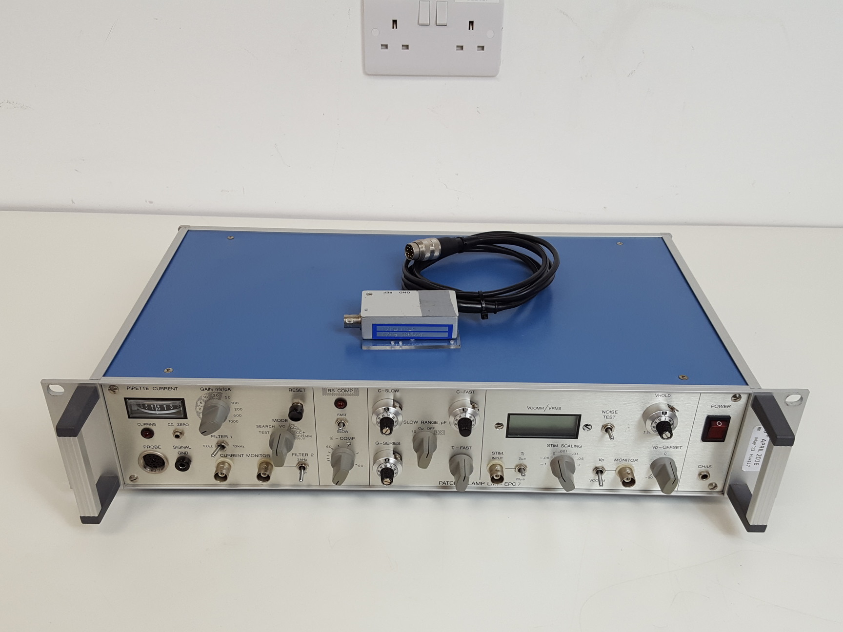 Image of HEKA EPC 7 Patch Clamp Amplifier with Probe Lab