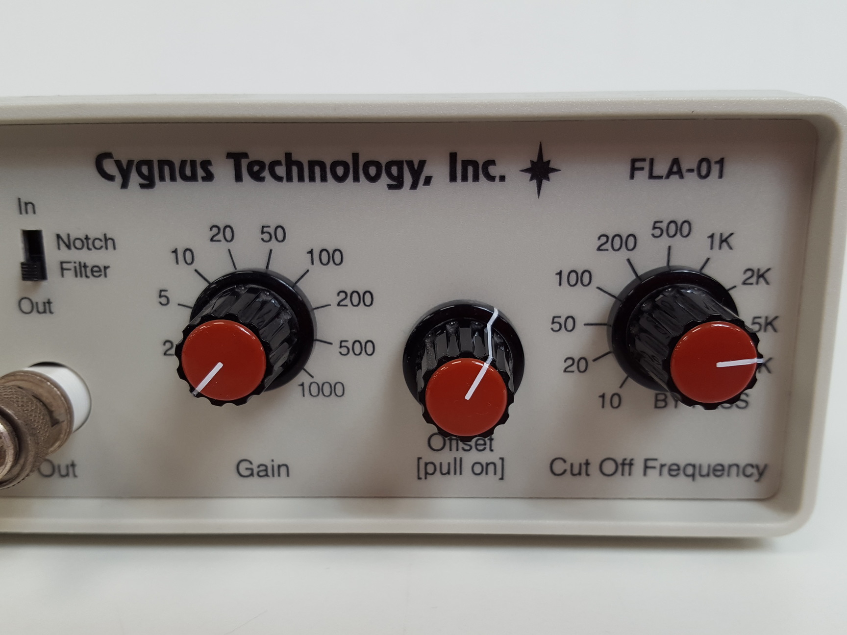 Image of Cygnus Technology FLA-01 8-Pole Bessel Filter / Amplifier Lab
