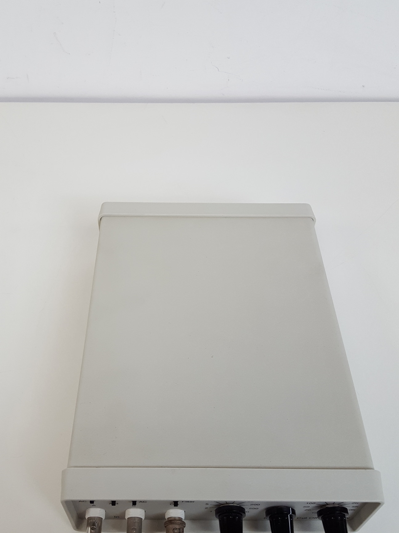 Image of Cygnus Technology FLA-01 8-Pole Bessel Filter / Amplifier Lab