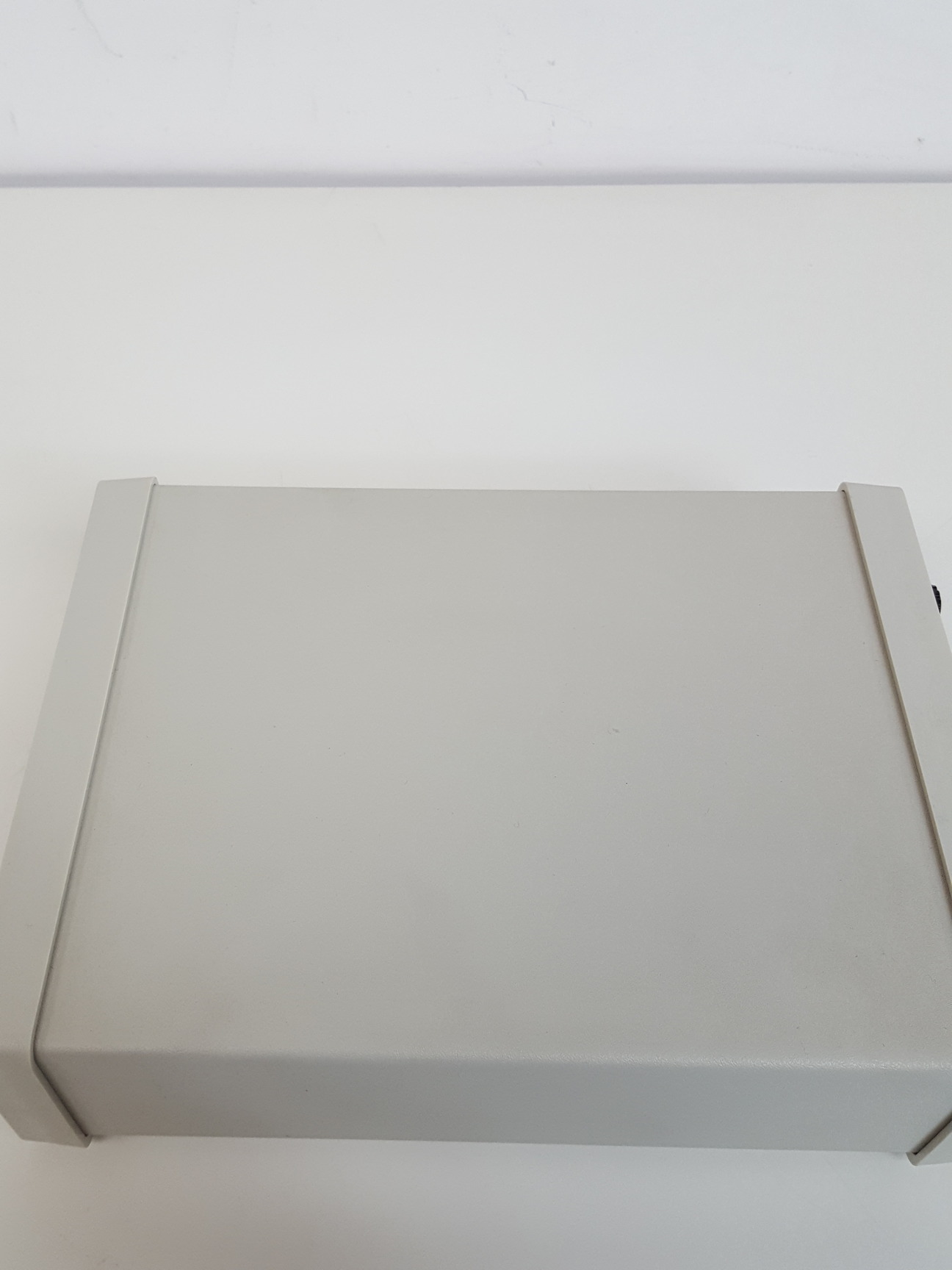 Image of Cygnus Technology FLA-01 8-Pole Bessel Filter / Amplifier Lab
