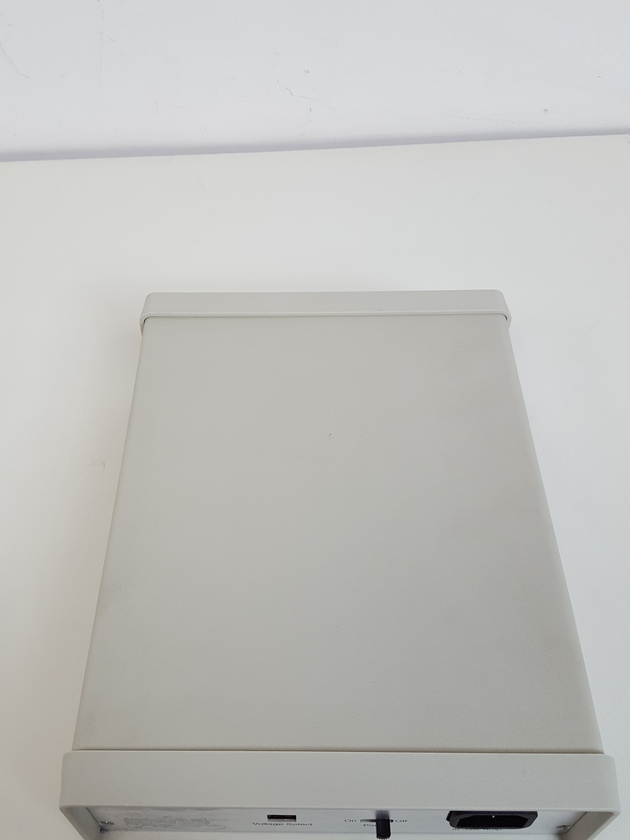 Image of Cygnus Technology FLA-01 8-Pole Bessel Filter / Amplifier Lab