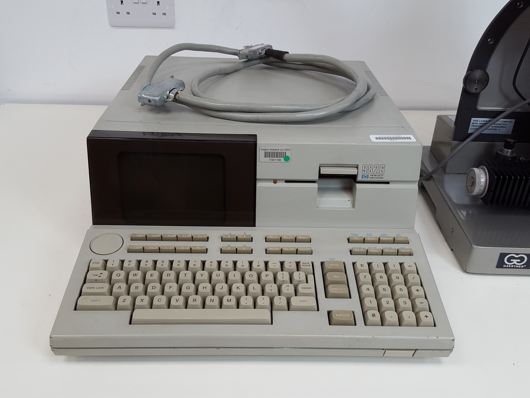 Image of Gaertner Auto Gain Ellipsometer L116B System w/ Hewlett Packard 9826 Computer