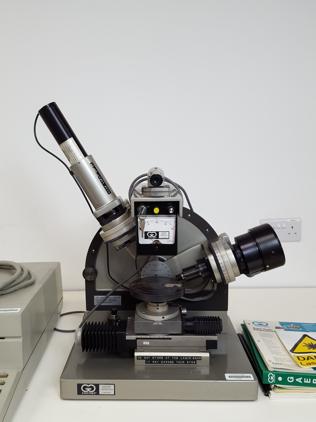 Image of Gaertner Auto Gain Ellipsometer L116B System w/ Hewlett Packard 9826 Computer