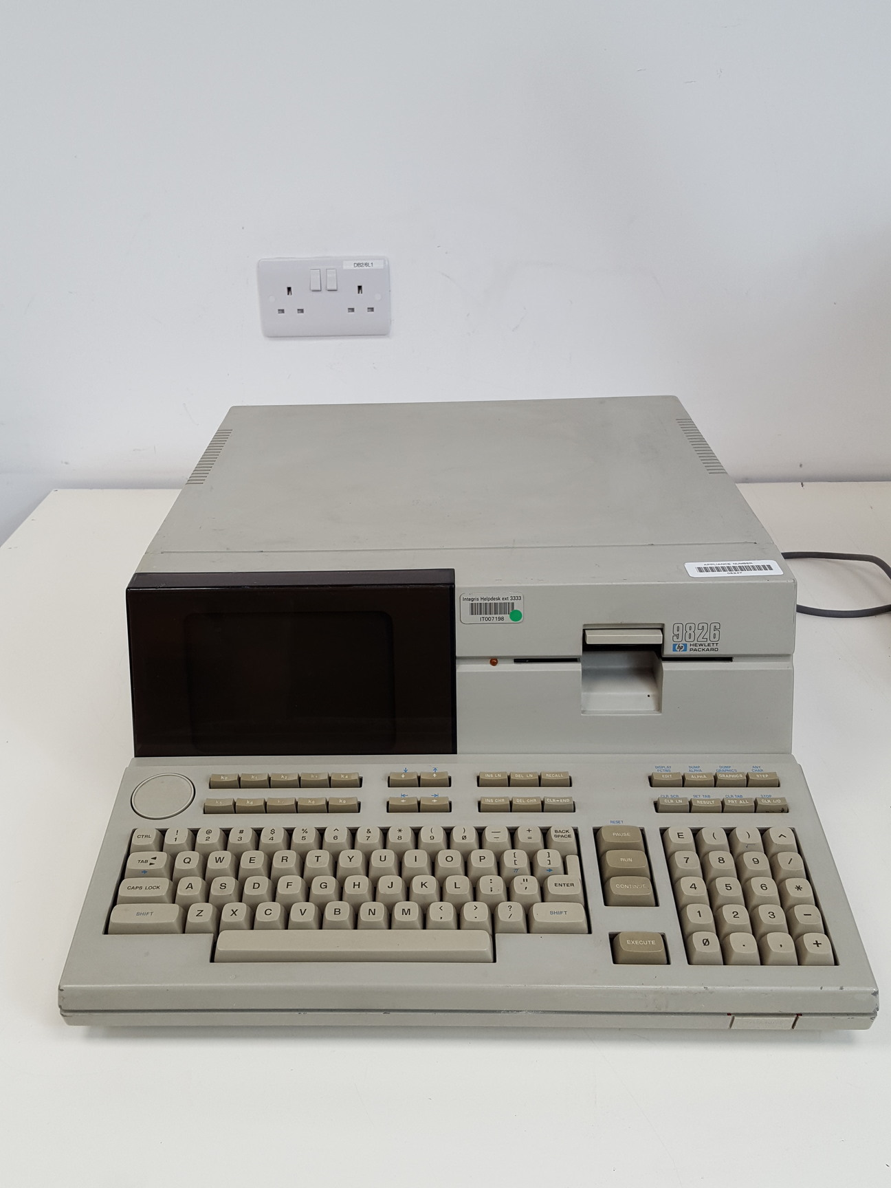 Image of Gaertner Auto Gain Ellipsometer L116B System w/ Hewlett Packard 9826 Computer