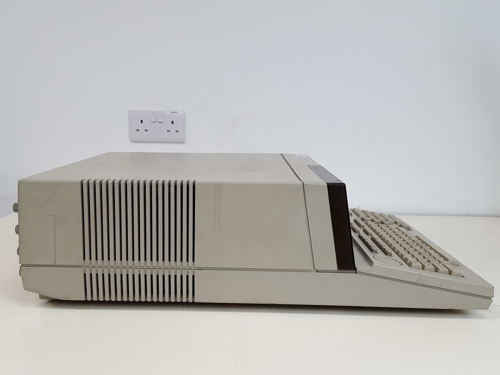 Image of Gaertner Auto Gain Ellipsometer L116B System w/ Hewlett Packard 9826 Computer
