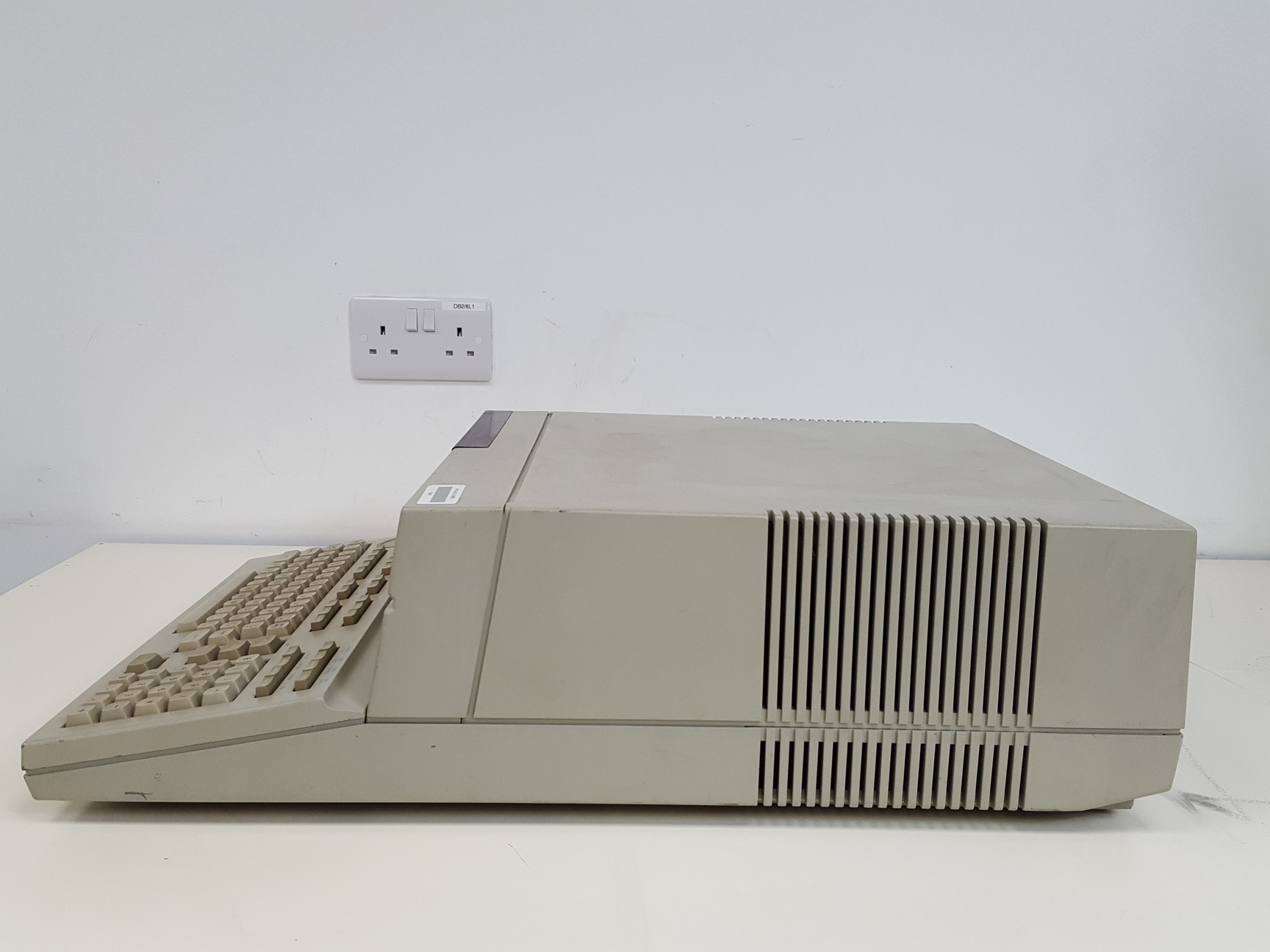 Image of Gaertner Auto Gain Ellipsometer L116B System w/ Hewlett Packard 9826 Computer