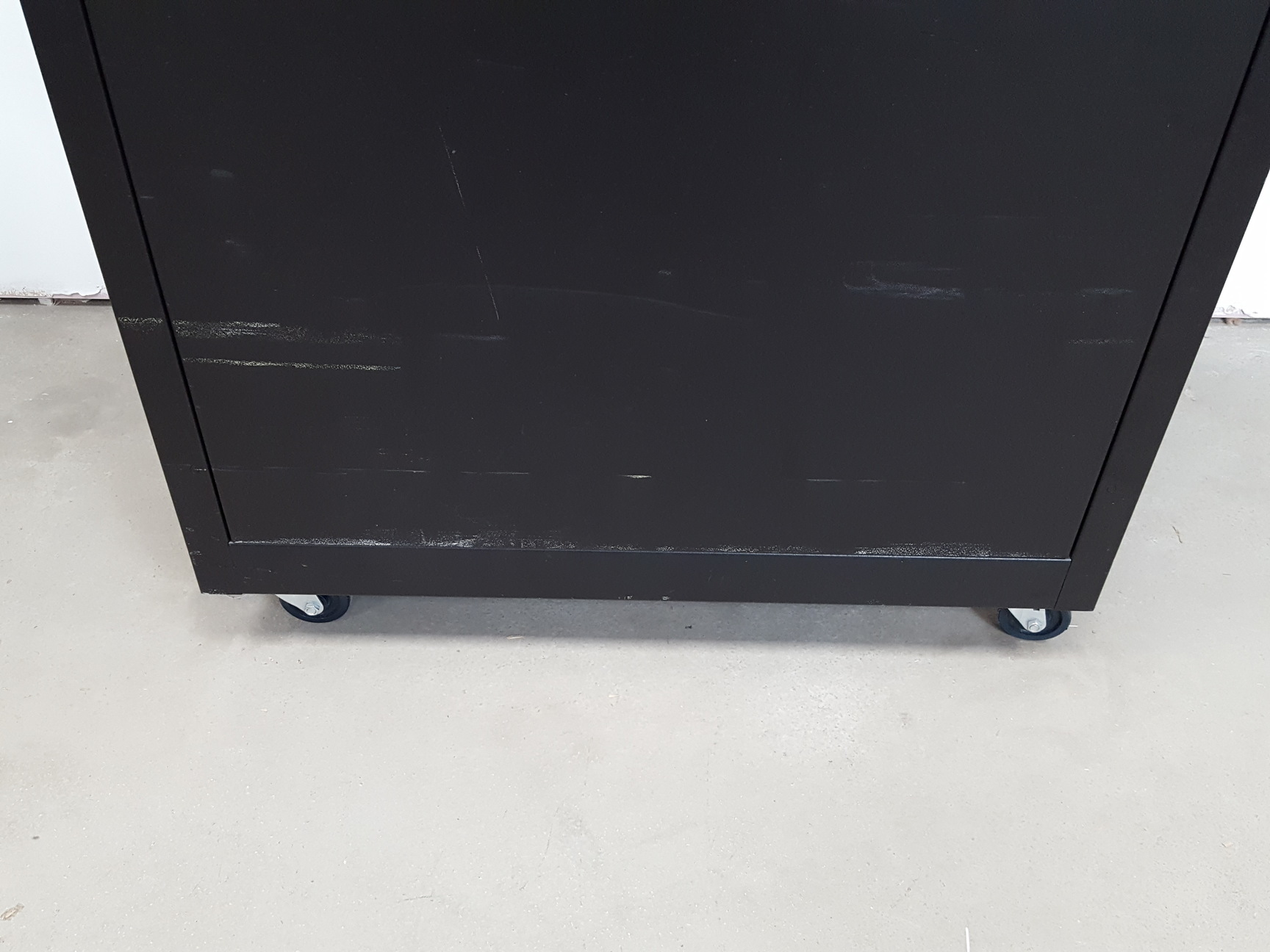 Image of 2 x Hammond Manufacturing 44U 19" Server Rackmount Cabinets
