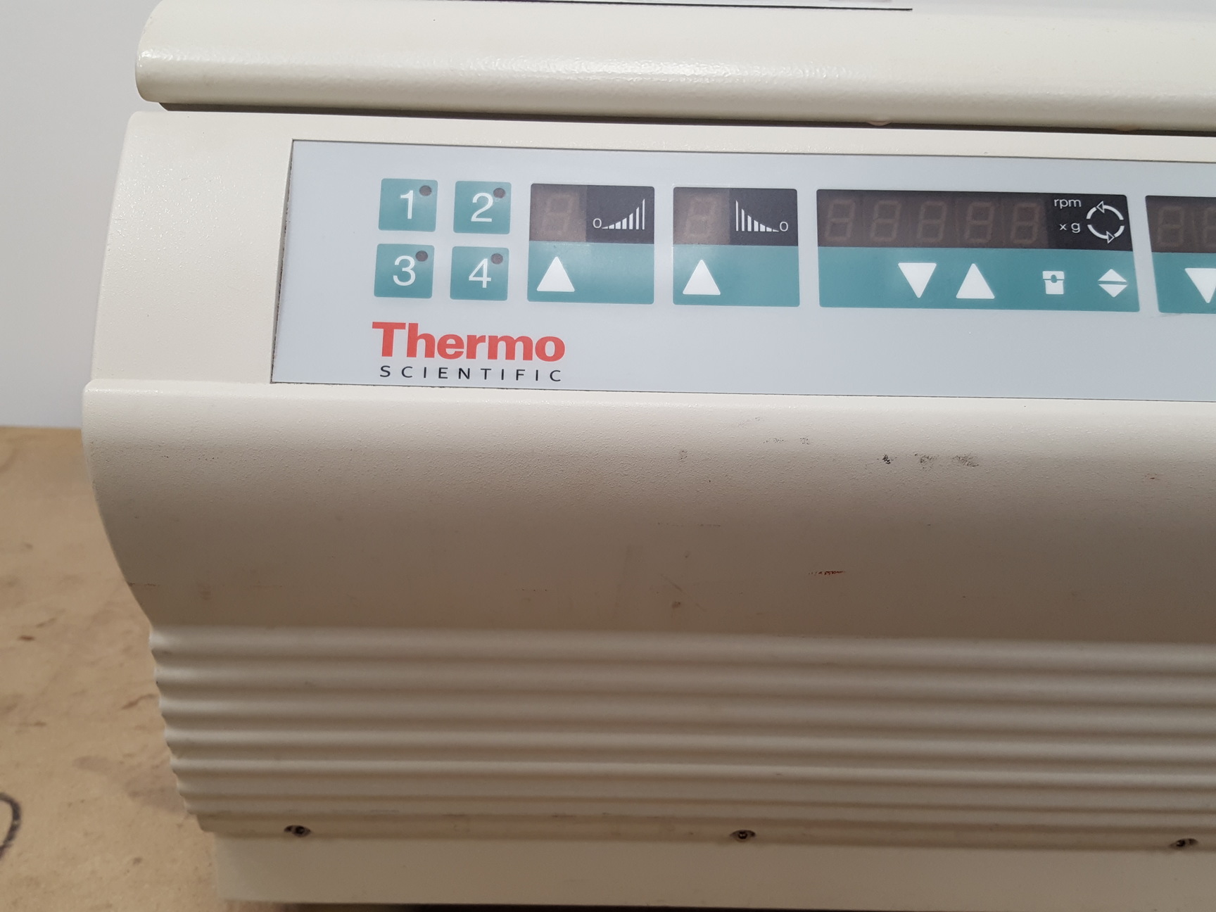 Image of Thermo Scientific Heraeus Multifuge 3SR+ Benchtop Centrifuge Lab