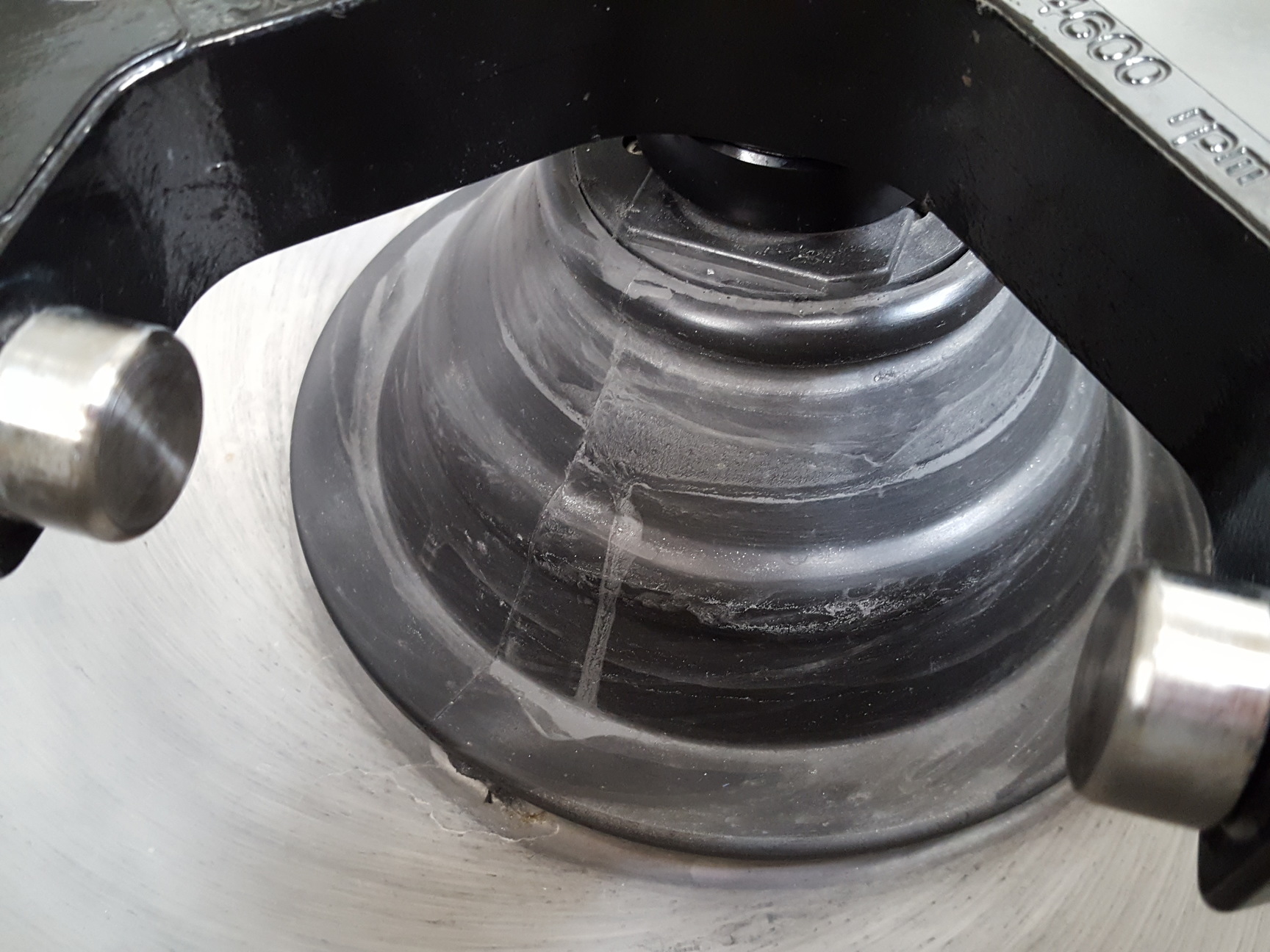 Image of Thermo Scientific Heraeus Multifuge 3SR+ Benchtop Centrifuge Lab