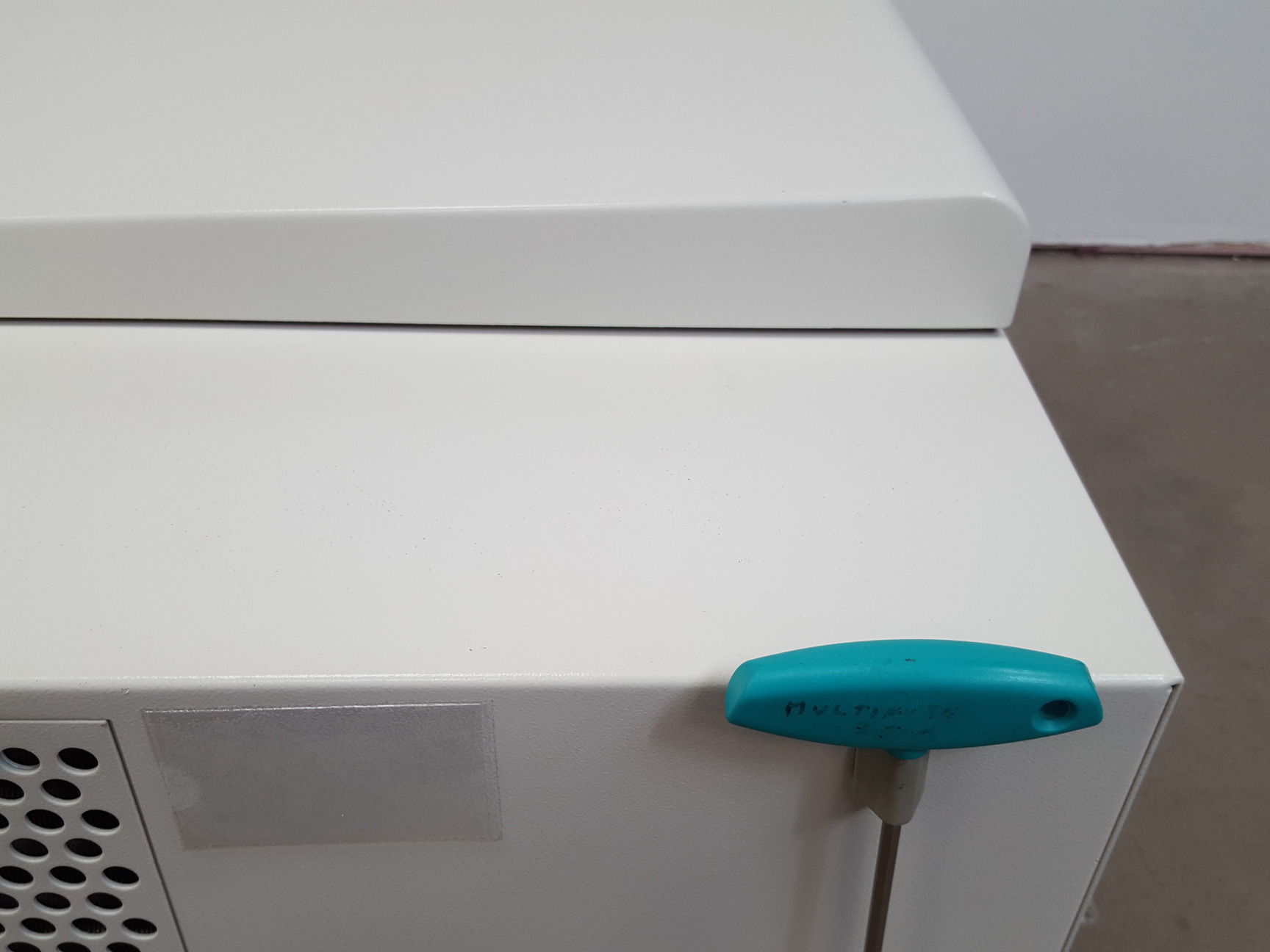 Image of Thermo Scientific Heraeus Multifuge 3SR+ Benchtop Centrifuge Lab