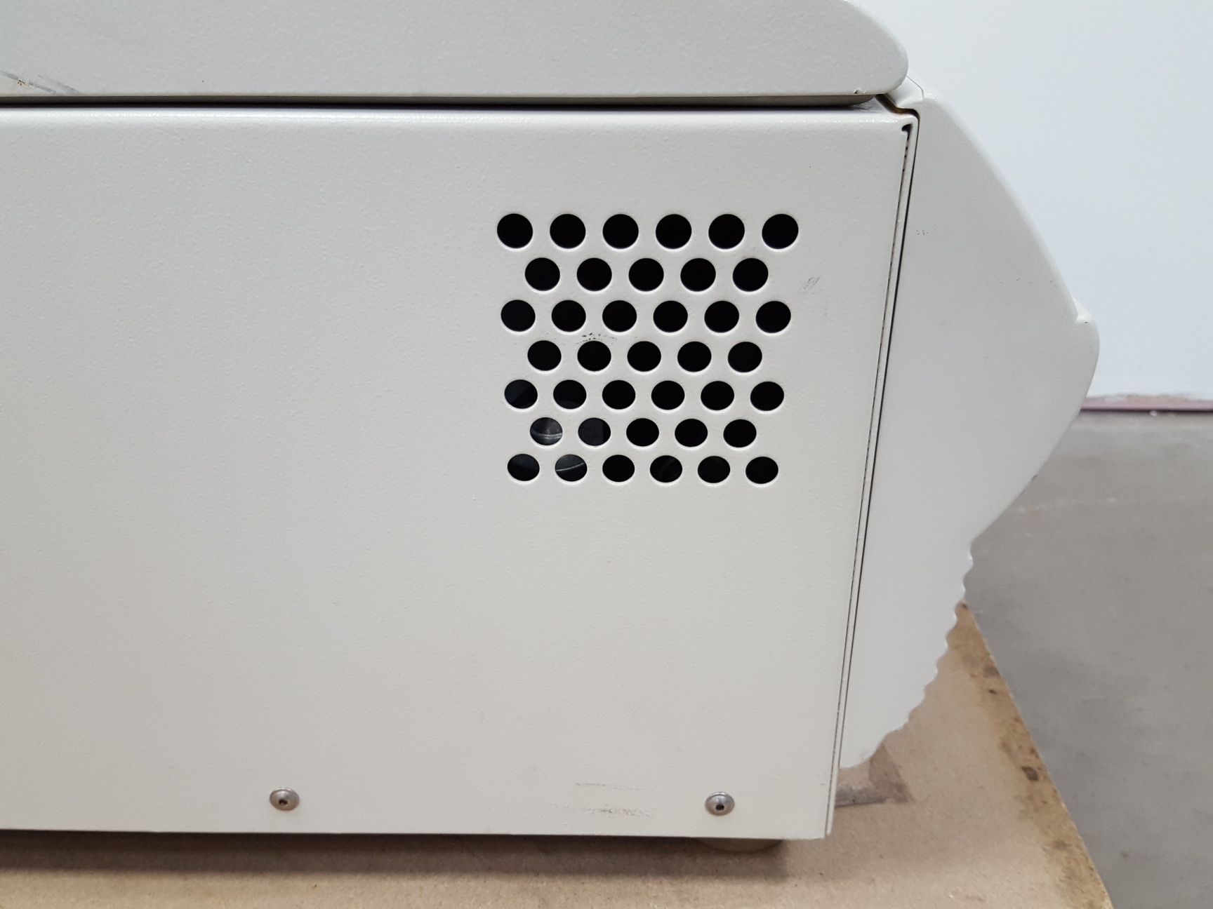 Image of Thermo Scientific Heraeus Multifuge 3SR+ Benchtop Centrifuge Lab