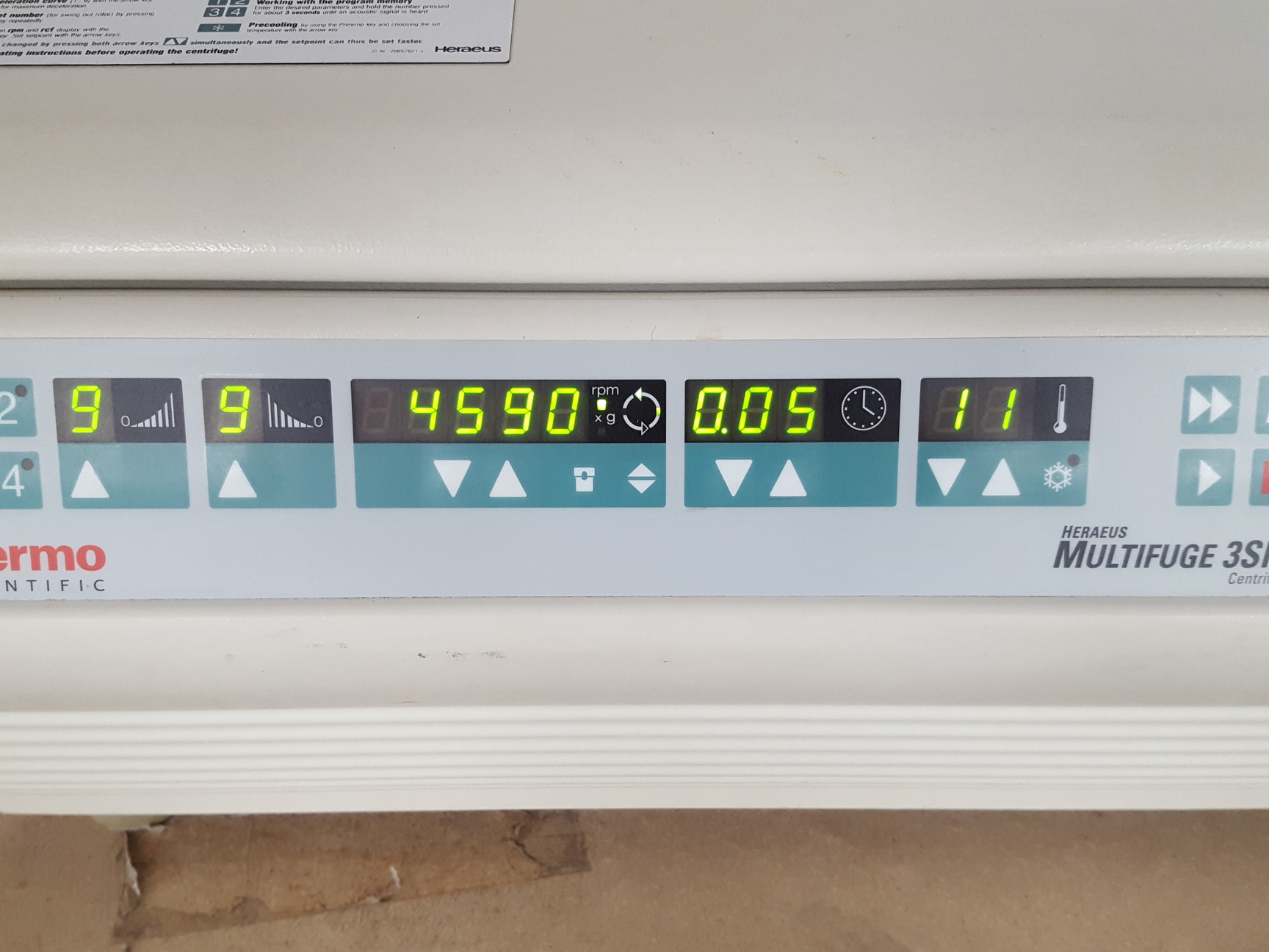 Image of Thermo Scientific Heraeus Multifuge 3SR+ Benchtop Centrifuge Lab