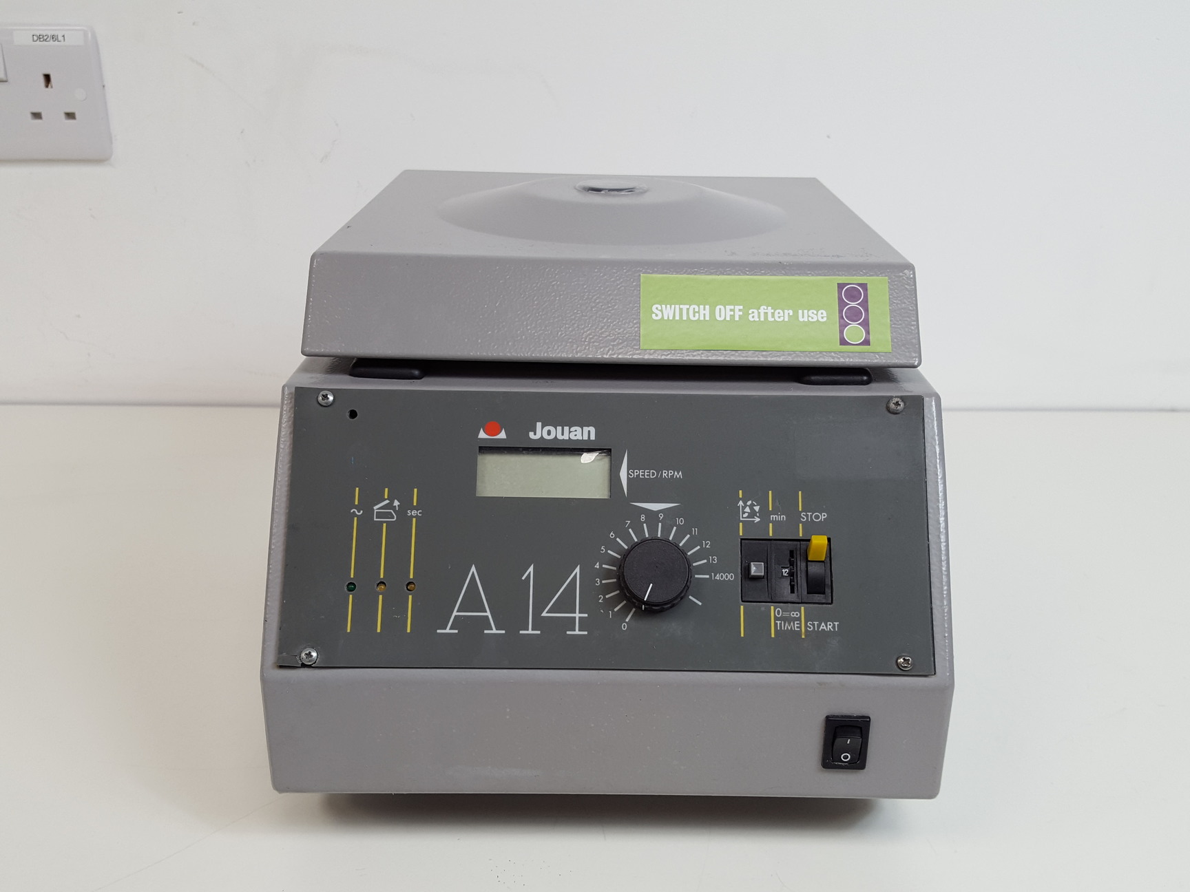 Image of Jouan A-14 Benchtop Laboratory Centrifuge Type: 11174542 with 14000rpm Rotor Lab