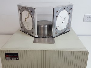 Thumbnail image of Perkin Elmer 7 Series/UNIX DSC 7 TAC 7/DX Calorimeter System Lab