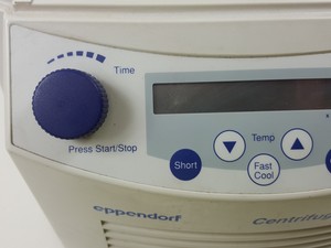 Thumbnail image of Eppendorf Benchtop Laboratory Centrifuge 5415 R with 13200RPM Rotor Lab