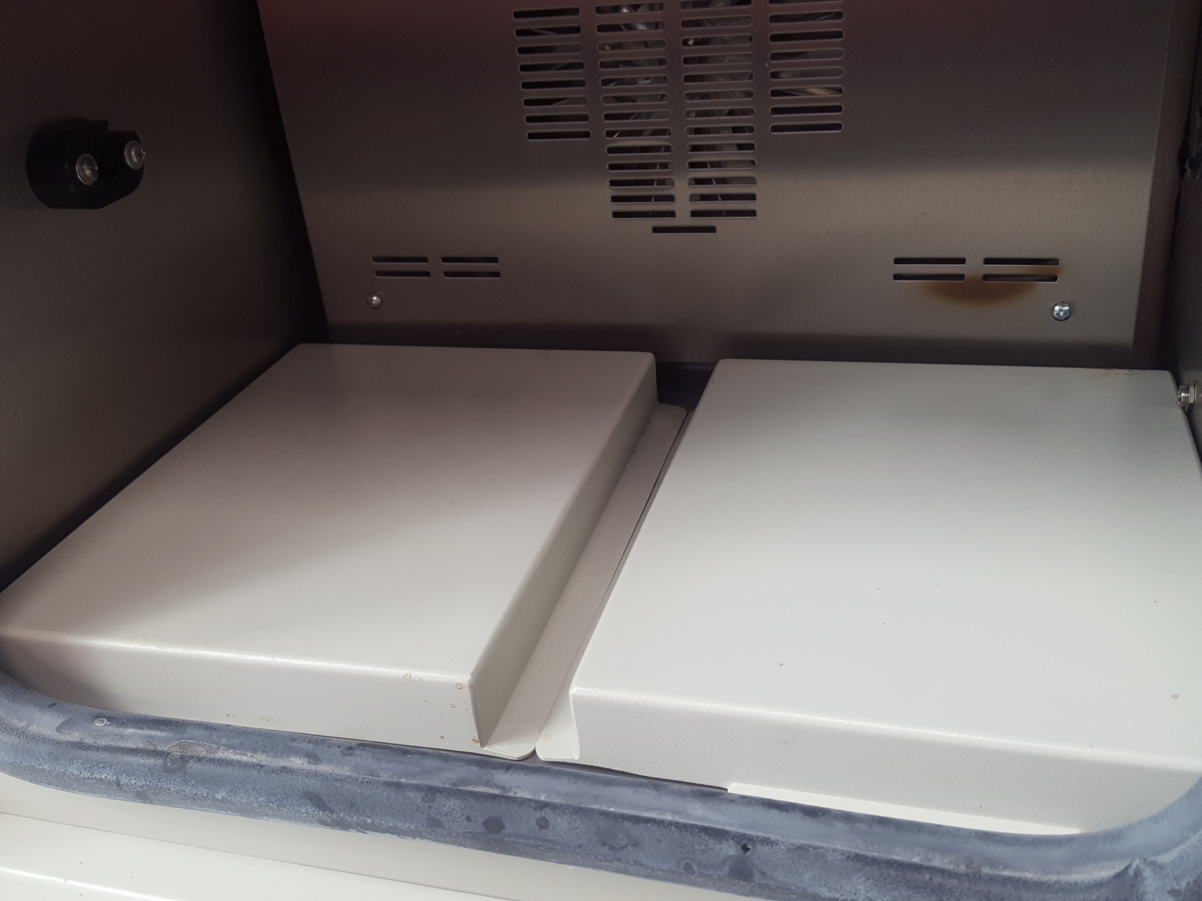 Image of UVP HB-1000 Hybridizer Hybridization Oven P/N 95-0030-02 Lab