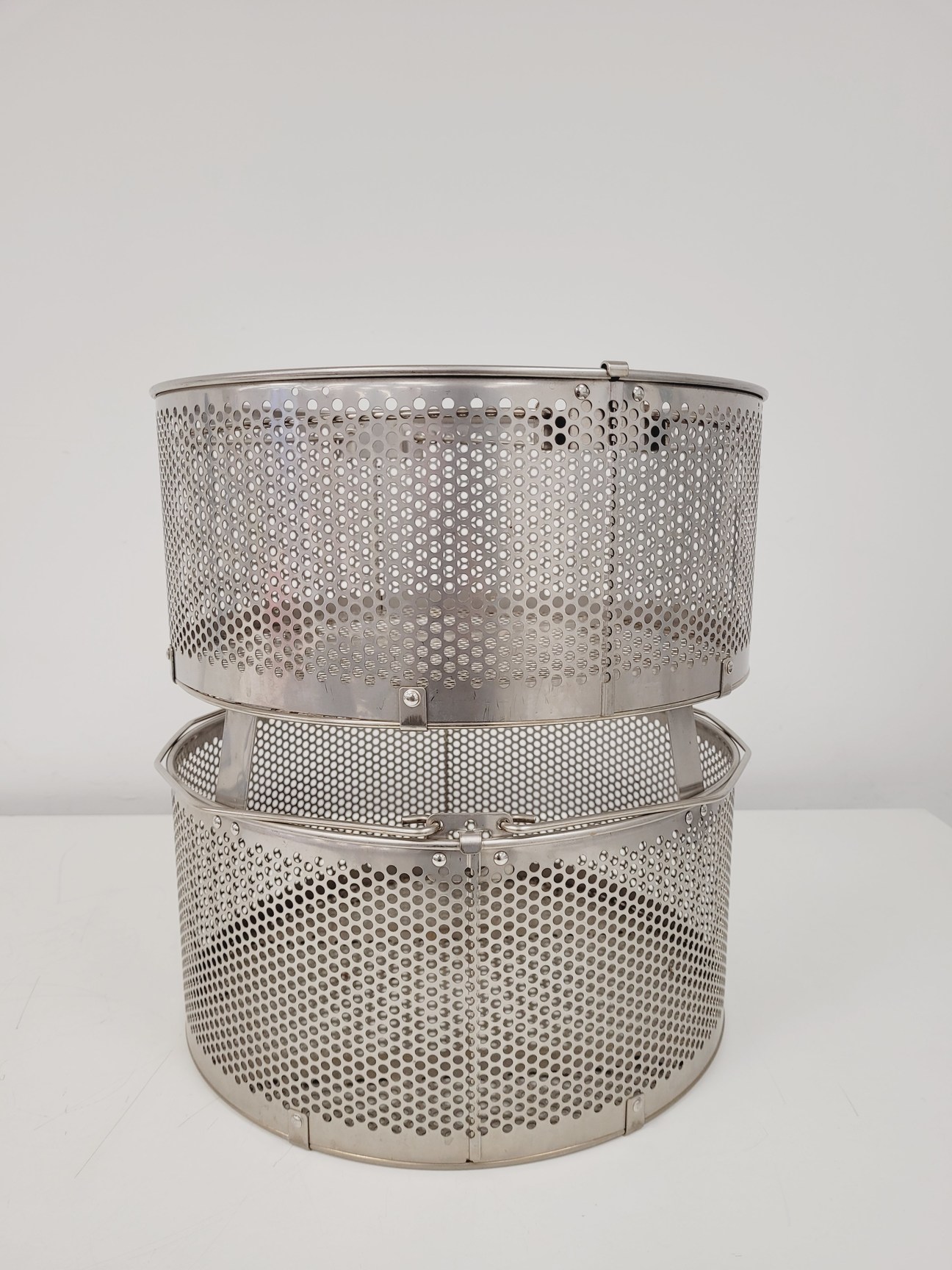 Image of Panasonic MLS-3751L High Pressure Steam Top-Loading Autoclave Lab