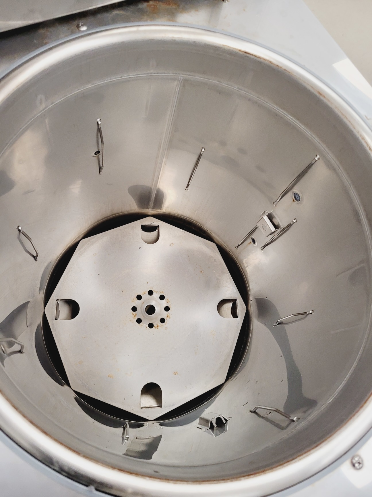 Image of Panasonic MLS-3751L High Pressure Steam Top-Loading Autoclave Lab