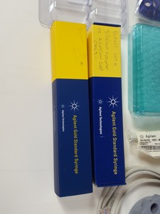 Thumbnail image of Agilent Network GC System Gas Chromatograph 6890N + Software - 7683B G2913A  Lab