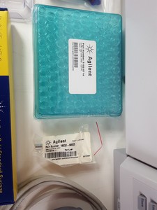 Thumbnail image of Agilent Network GC System Gas Chromatograph 6890N + Software - 7683B G2913A  Lab