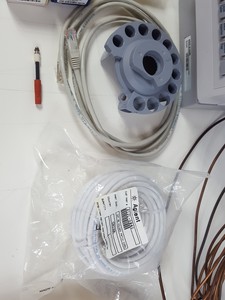 Thumbnail image of Agilent Network GC System Gas Chromatograph 6890N + Software - 7683B G2913A  Lab