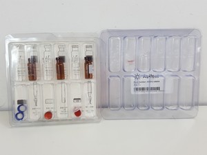Thumbnail image of Agilent Network GC System Gas Chromatograph 6890N + Software - 7683B G2913A  Lab