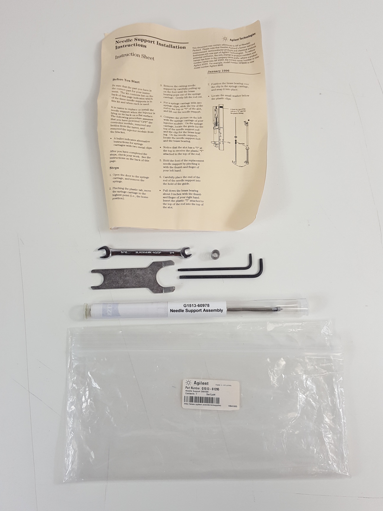 Image of Agilent Network GC System Gas Chromatograph 6890N + Software - 7683B G2913A  Lab