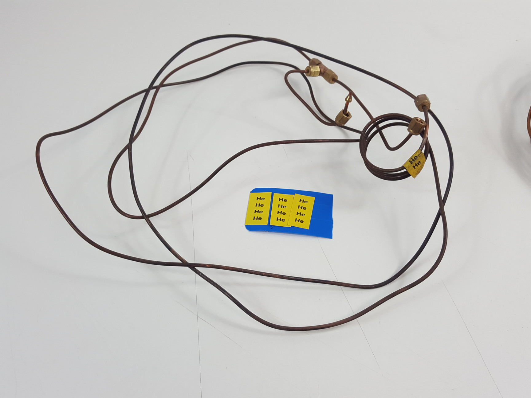 Image of Agilent Network GC System Gas Chromatograph 6890N + Software - 7683B G2913A  Lab