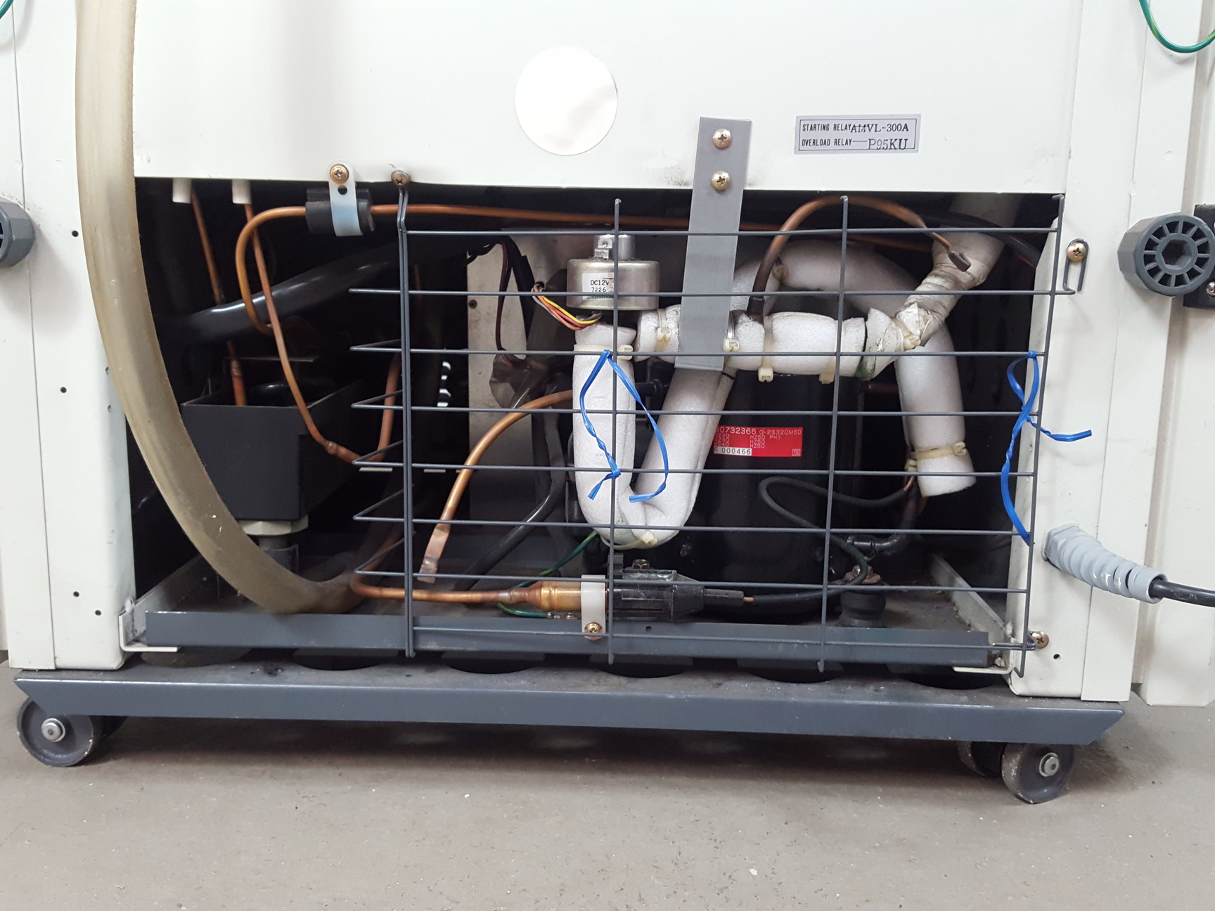 Image of Sanyo MLR-350  Growth Cabinet - Environmental Test Chamber Lab
