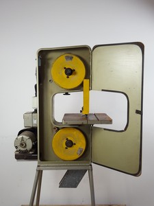 Thumbnail image of Startrite Vertical Band Saw Bandit 10 PN 1024527 with 2 x Saw Blades