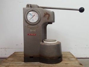 Thumbnail image of RIIC Research & Industrial Instruments Company 30 Ton Press C-30 & Accessories