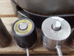 Thumbnail image of RIIC Research & Industrial Instruments Company 30 Ton Press C-30 & Accessories