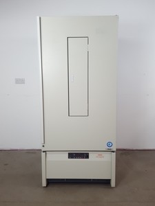 Thumbnail image of Sanyo MIR-553 Refrigerated Laboratory Incubator Lab