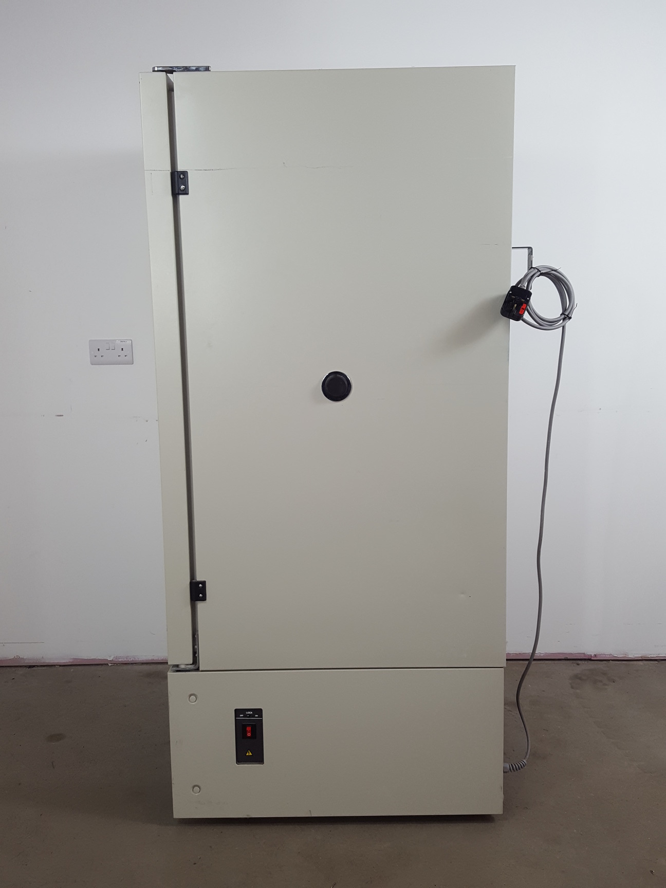 Image of Sanyo MIR-553 Refrigerated Laboratory Incubator Lab