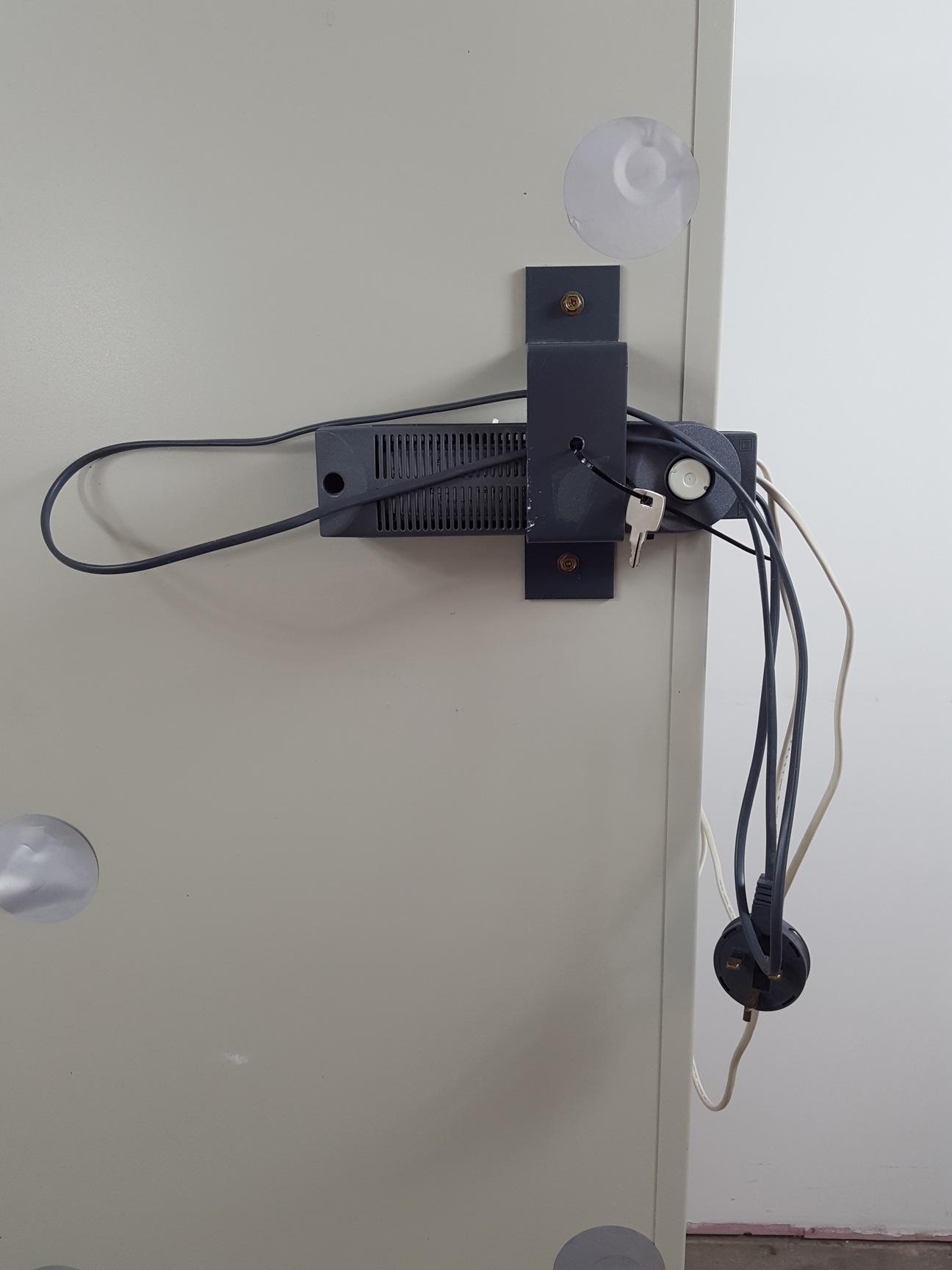 Image of Sanyo MIR-553 Refrigerated Laboratory Incubator Lab