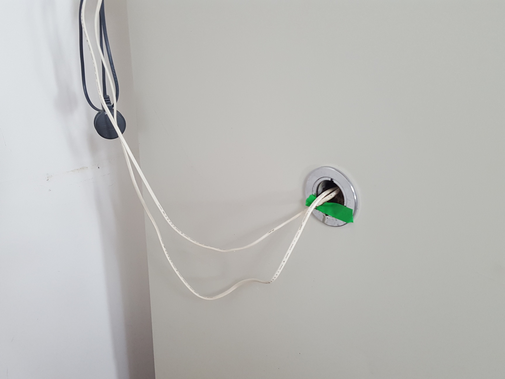 Image of Sanyo MIR-553 Refrigerated Laboratory Incubator Lab