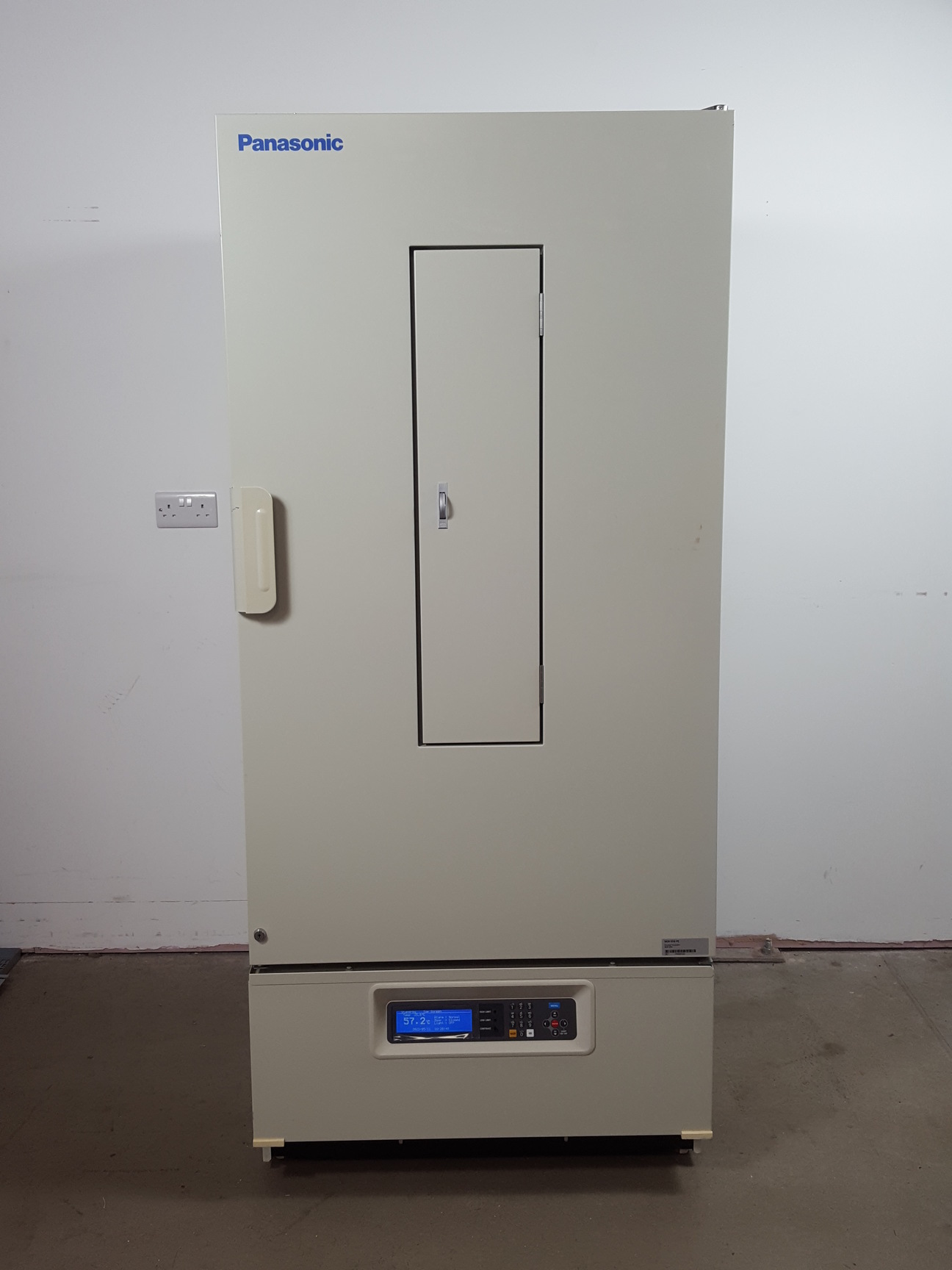 Image of Panasonic MIR 554-PE Cooled Laboratory Incubator Lab