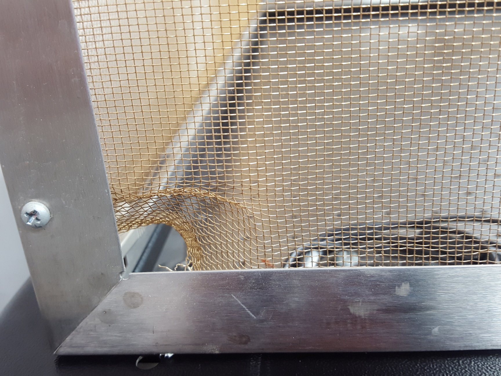 Image of TMC Model 63-554 Vibration Isolation Optical Table with Faraday Cage Lab