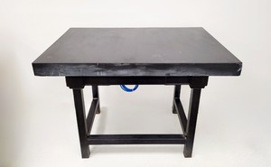 Thumbnail image of Ealing Vibration Isolation Table  Mod No. 2436575430 Lab