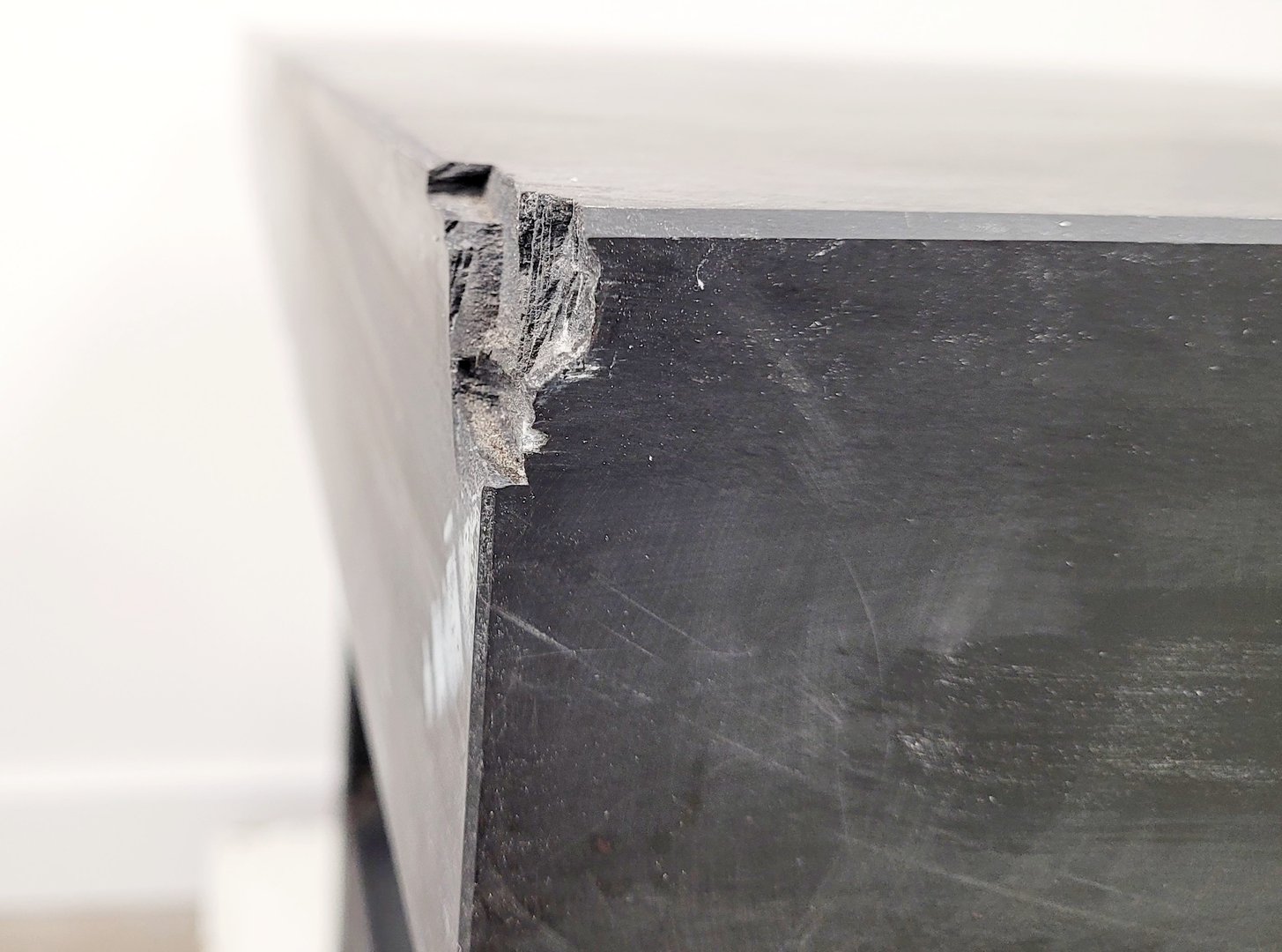 Image of Ealing Vibration Isolation Table  Mod No. 2436575430 Lab